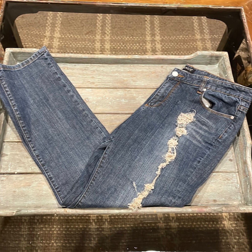 Venus destructive jeans